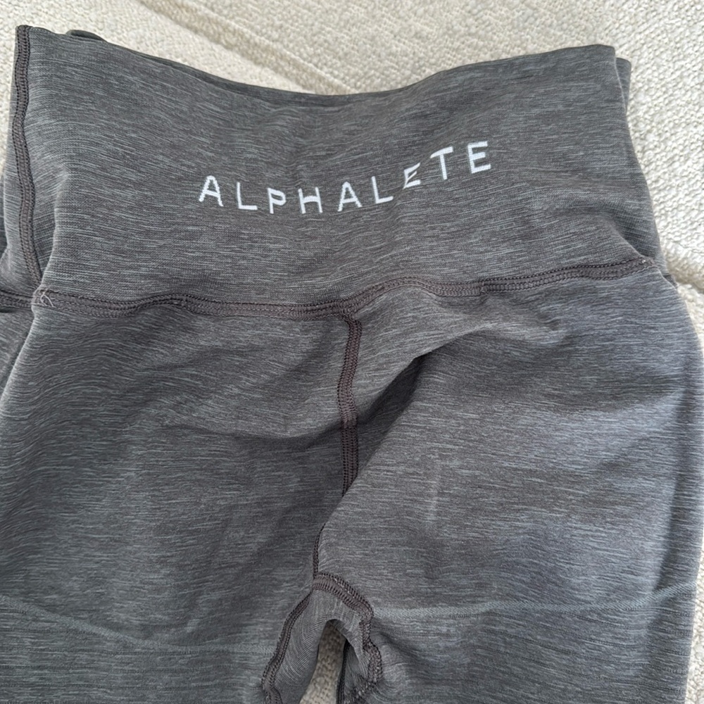 GREAT CONDITION ALPHALETE RIBBED LEGGINGS